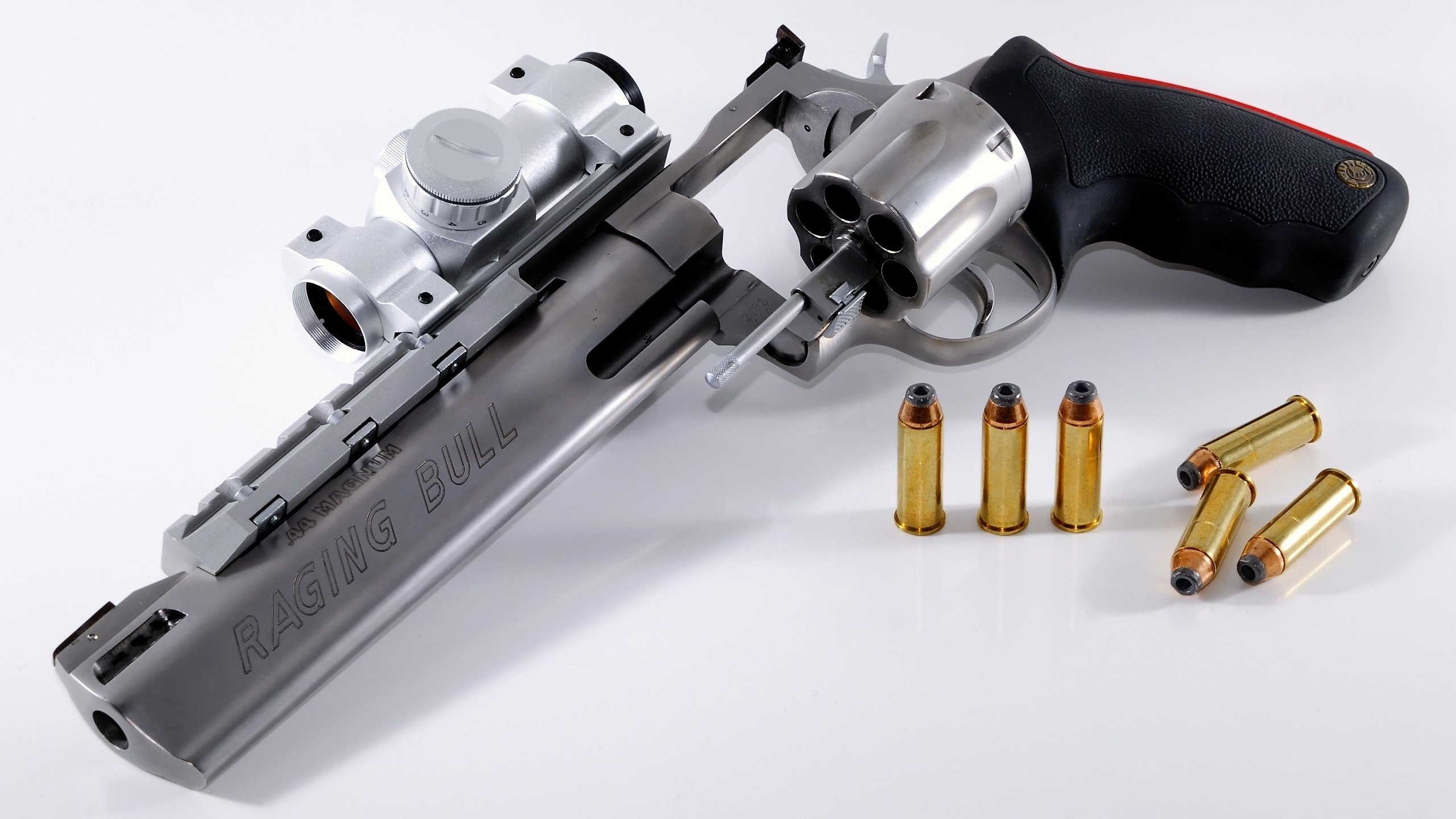 kaiyun官方入口登录-勇士险胜掘金，总决赛中库里末节爆发，勇士总冠军库里