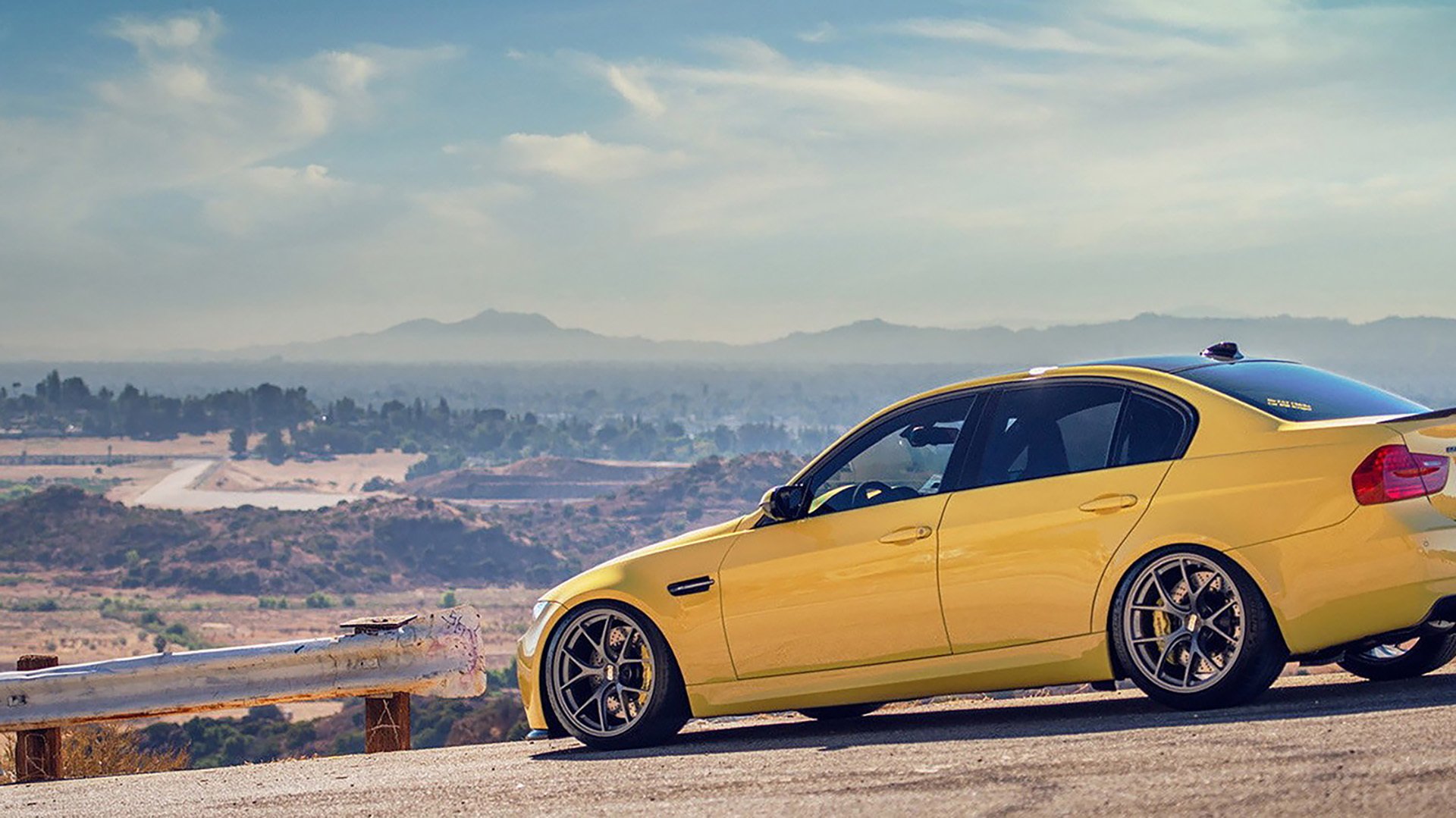 拜仁慕尼黑俱乐部宣布签约西班牙中场球员,拜仁慕尼黑足球队